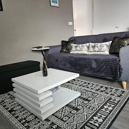 Apartment Ideal Long Sejour, Souvenirs De Provence,t2 Classe, Vue Sur Les Montagnes, Toutes Commodites! Digne-les-Bains