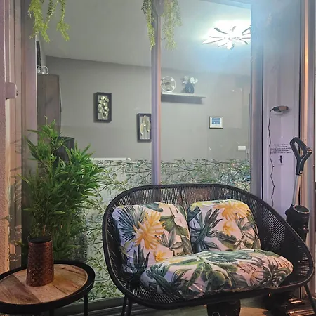 Ideal Long Sejour, Souvenirs De Provence,t2 Classe, Vue Sur Les Montagnes, Toutes Commodites!