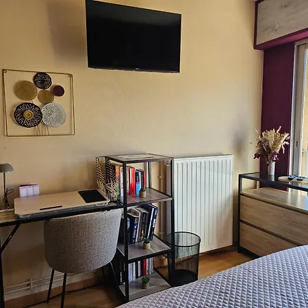 Ideal Long Sejour, Souvenirs De Provence,t2 Classe, Vue Sur Les Montagnes, Toutes Commodites! *