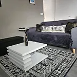 شقة Ideal Long Sejour, Souvenirs De Provence,t2 Classe, Vue Sur Les Montagnes, Toutes Commodites! ديني-ليه-بان