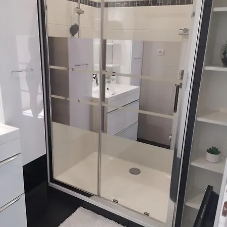 Idéal Long Séjour, Souvenirs De Provence,t2 Classé, Vue Sur Les Montagnes, Toutes Commodités! Digne-les-Bains